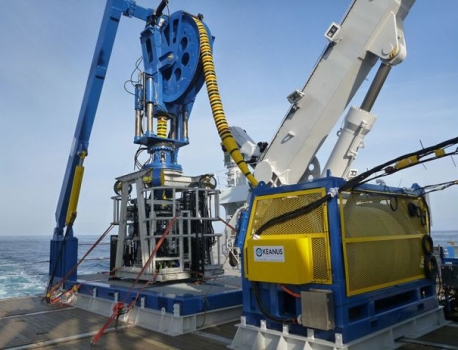 Okeanus Science & Technology Delivers Groundbreaking Winch and LARS to NiGK